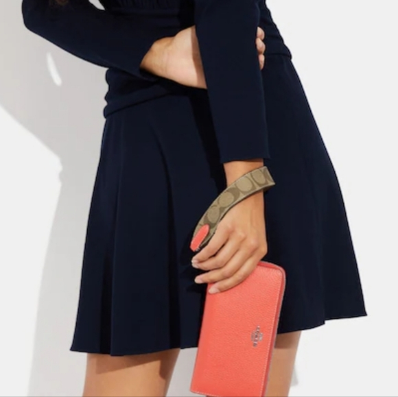 Coach Long Zip Around Wallet In Signature Canvas - Picture 3 of 13